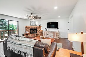 Quaint Flagstaff Condo w/ Balcony ~ 6 Mi to Dtwn!