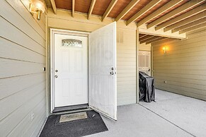 Quaint Flagstaff Condo w/ Balcony ~ 6 Mi to Dtwn!