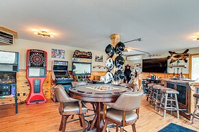 'northwood Tours Escape' w/ Boat Dock Access!