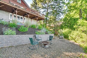 Charming Wolcott Cottage w/ Fire Pit & Mini Dock