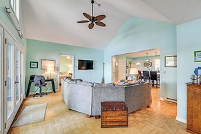 Charming Wolcott Cottage w/ Fire Pit & Mini Dock