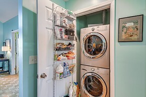 Charming Wolcott Cottage w/ Fire Pit & Mini Dock