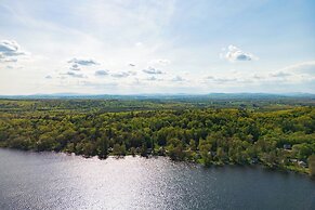 Androscoggin Lakefront Cottage, Boat Dock & Views!