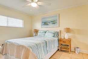 Cute Cocoa Beach Condo w/ Pool & Beach Access!