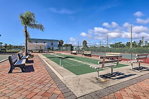 Cute Cocoa Beach Condo w/ Pool & Beach Access!