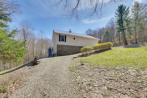 Lakefront Home w/ Deck, Near Mammoth Cave Park!