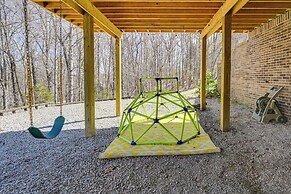 Lakefront Home w/ Deck, Near Mammoth Cave Park!