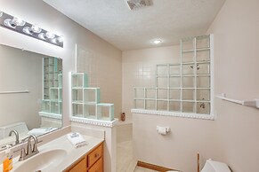 Lakefront Home w/ Deck, Near Mammoth Cave Park!