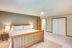 Lakefront Home w/ Deck, Near Mammoth Cave Park!