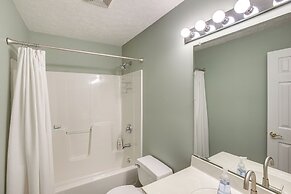 Lakefront Home w/ Deck, Near Mammoth Cave Park!