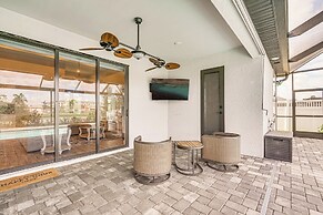 5 Mi to Beach: Family Retreat in Cape Coral