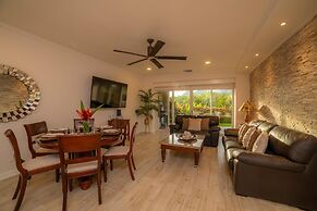 Del Mar 4M - 3 bdr 2 Bath Condo