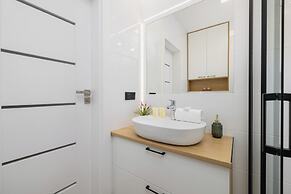 Cracow Apartment With Gym by Renters