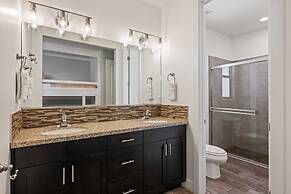 Elite Retreat #87 7 Bedroom Townhouse