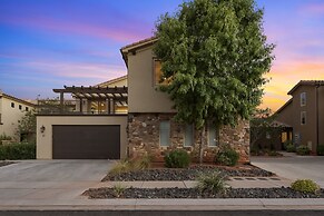 Elite Retreat #87 7 Bedroom Townhouse