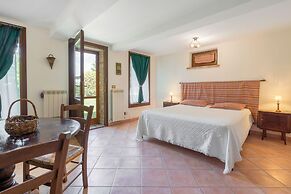 Villa Acquaviva With Pool In Perugia