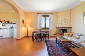 Villa Acquaviva With Pool In Perugia