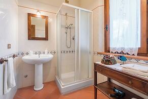 Villa Acquaviva With Pool In Perugia