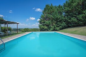 Villa Acquaviva With Pool In Perugia