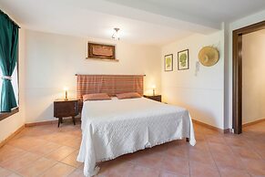 Villa Acquaviva With Pool In Perugia