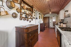 Villa Acquaviva With Pool In Perugia