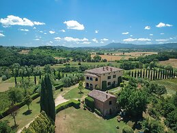 Villa Acquaviva With Pool In Perugia