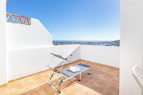 Sunset Sunshine Pool and Golf