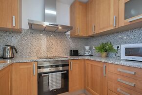 Sunset Sunshine Pool and Golf