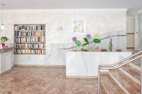 Coronado Beach Marbesa