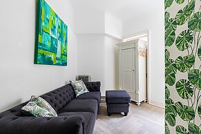 Stylish Buckingham Apartment Victoria