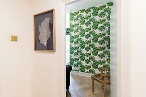 Stylish Buckingham Apartment Victoria