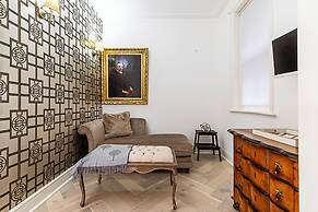 Stylish Buckingham Apartment Victoria