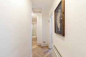 Stylish Buckingham Apartment Victoria