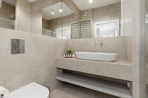 LUX Domaniewska by Renters Prestige