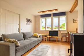 Lake View Holiday Home