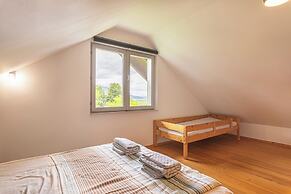 Lake View Holiday Home