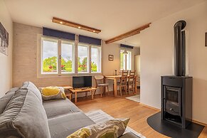 Lake View Holiday Home