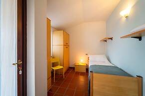 Marigold Apartment by Wonderful Italy