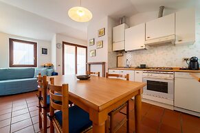 Marigold Apartment by Wonderful Italy