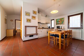 Marigold Apartment by Wonderful Italy