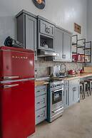 Waylon In The Hill Country - Hacienda Amor