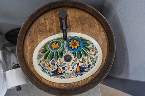 Waylon In The Hill Country - Hacienda Amor