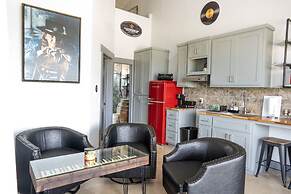 Stevie Ray In The Hill Country - Hacienda Amor