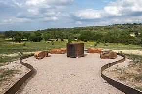 Stevie Ray In The Hill Country - Hacienda Amor