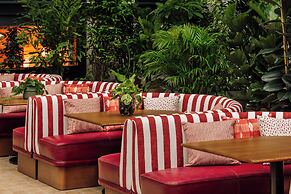 Le Jardin De Verre by Locke