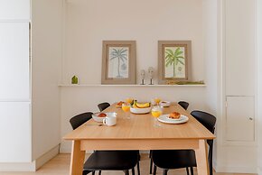 Paris Arsonval Design Residence