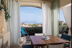 Anemone Apartment with Seaview Terrace