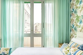 Blue Tea Flat at Piazza Carità