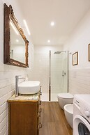 Blue Tea Flat at Piazza Carità