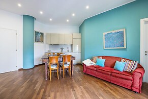 Blue Tea Flat at Piazza Carità